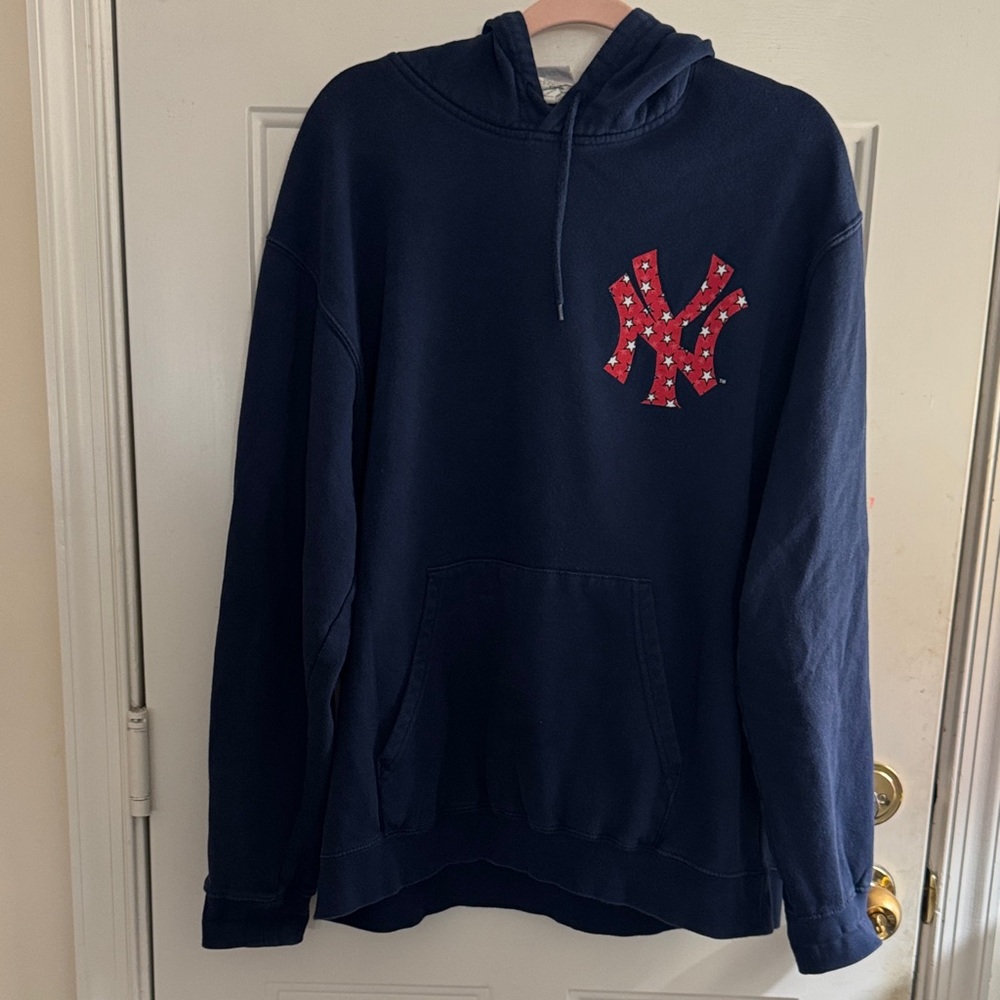 Majestic New York Yankees Dark Blue Hoodie (LOVED)